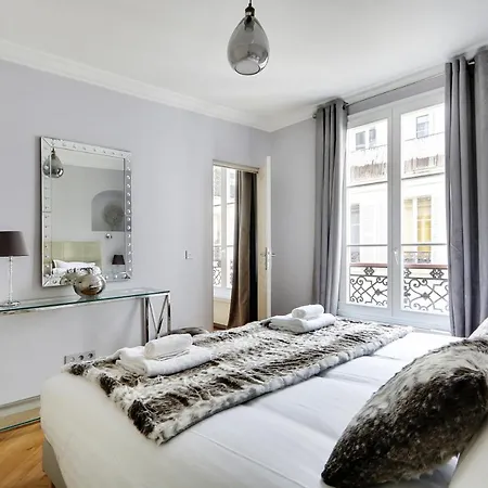Pick A Flat's In Opéra Saint Lazarre - Rue De L'isly